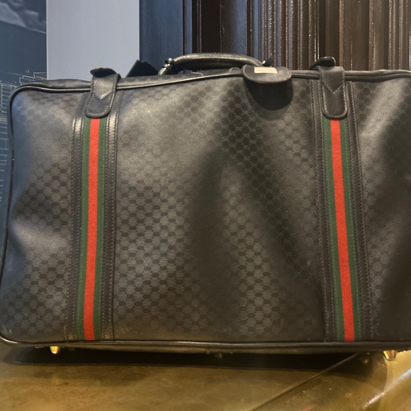 Gucci luxury Checkered Suitcase - Picture 2 of 16